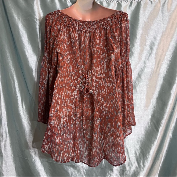 Sexy off shoulder, boho bell sleeved, back laced chiffon high low top, S - Picture 10 of 12
